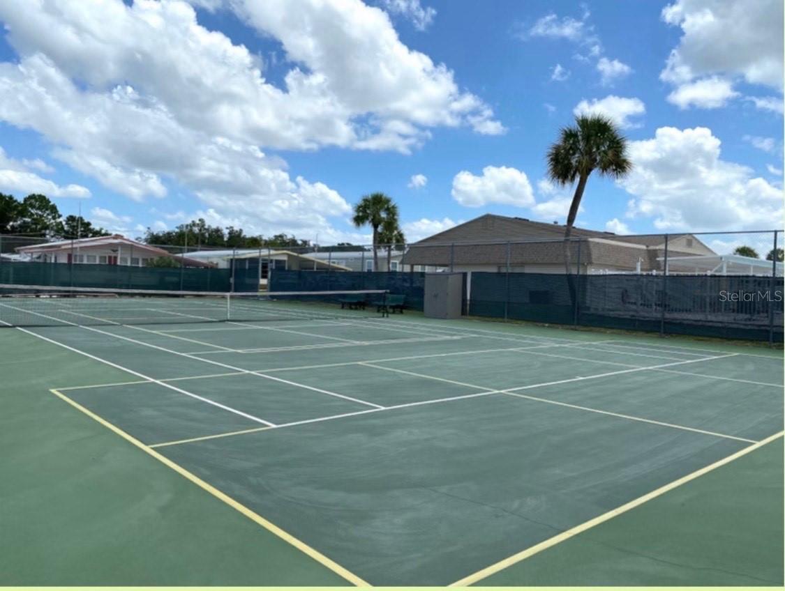 Image 38 of 39 For 4135 Rolling Oaks Drive