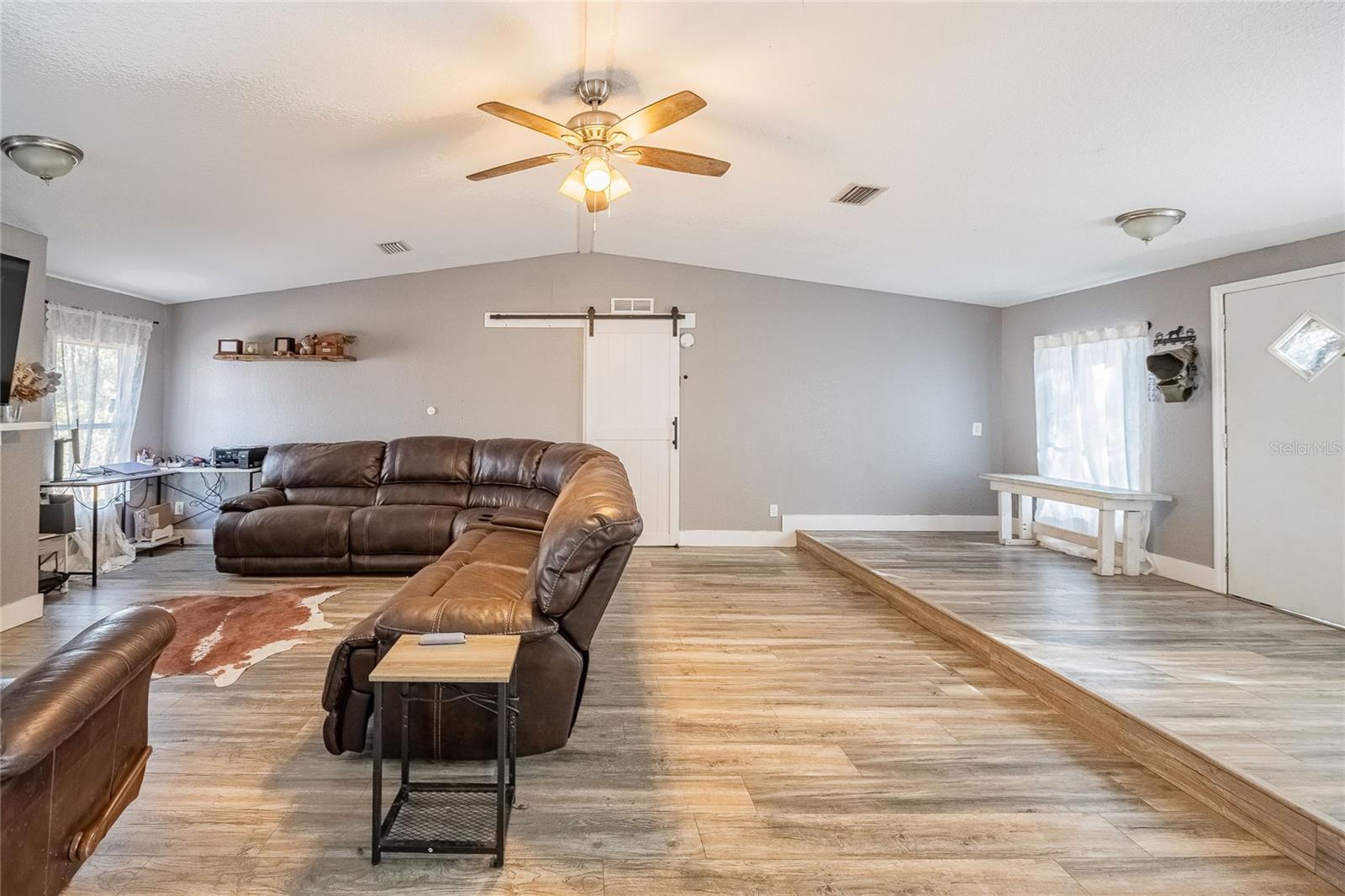 Image 10 of 41 For 5005 Shepherd Road