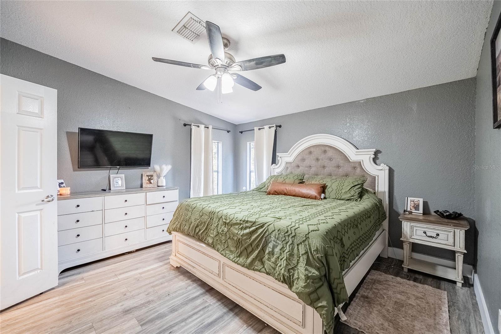 Image 18 of 41 For 5005 Shepherd Road