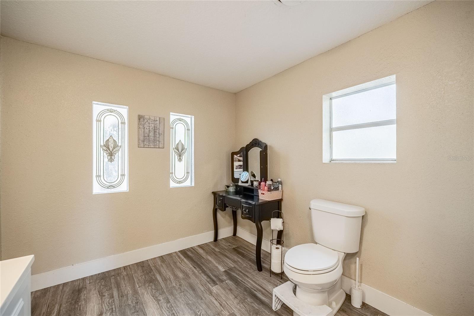 Image 22 of 41 For 5005 Shepherd Road