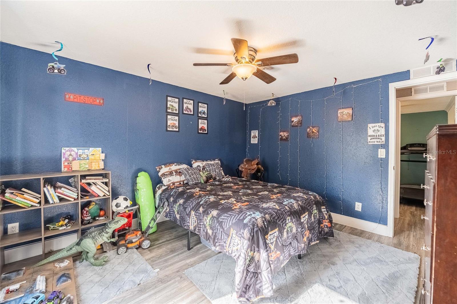 Image 27 of 41 For 5005 Shepherd Road