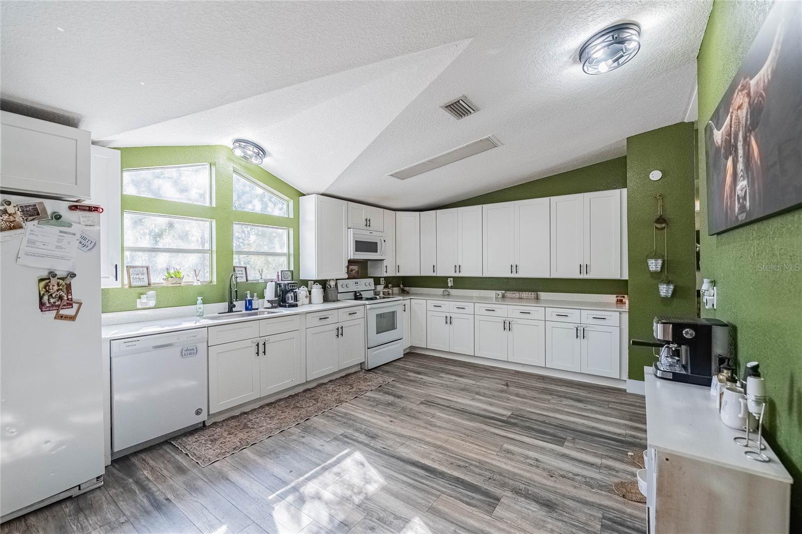 Image 6 of 41 For 5005 Shepherd Road