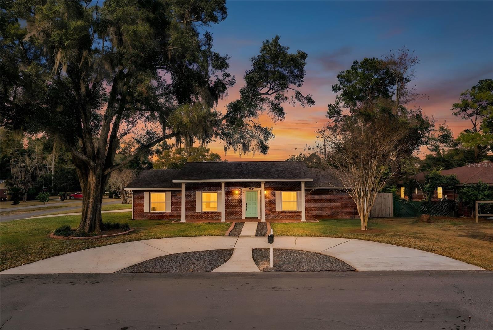 Details for 1316 Fairfax N, LAKELAND, FL 33813