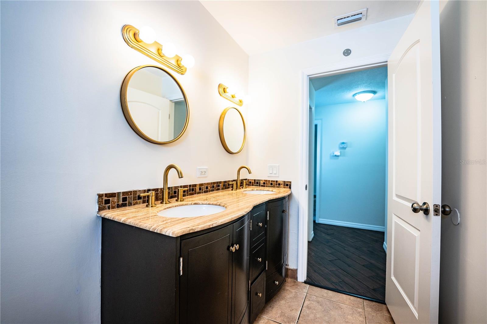 Image 30 of 46 For 1316 Fairfax N