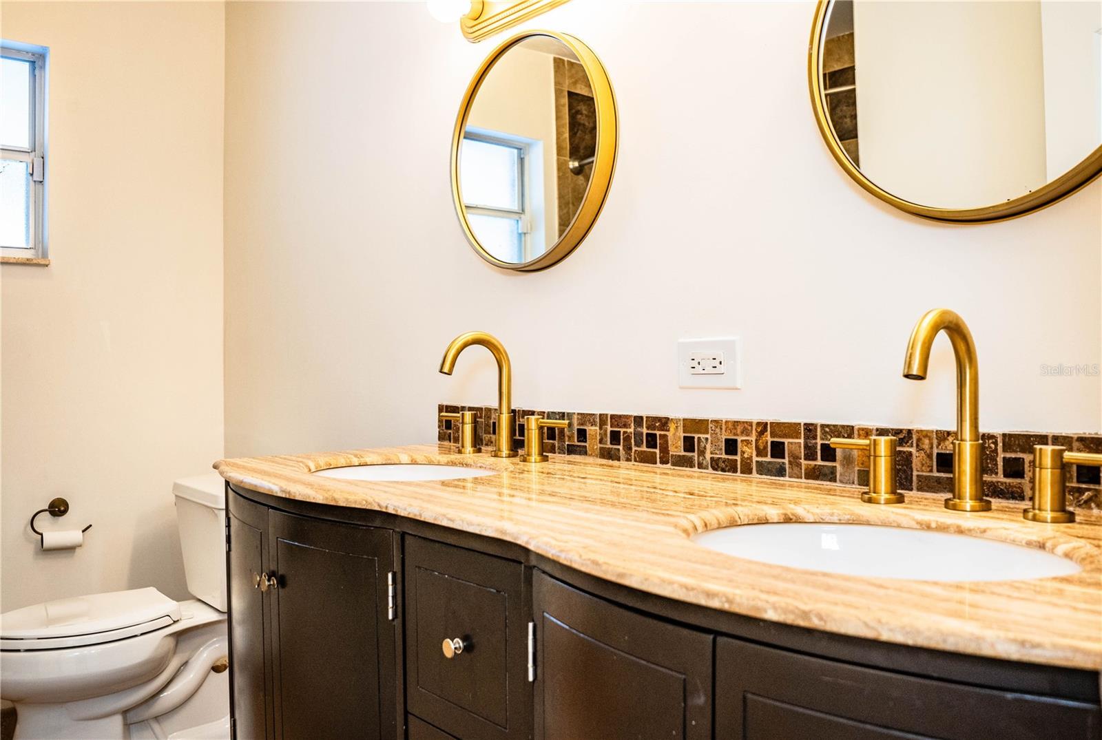 Image 32 of 46 For 1316 Fairfax N