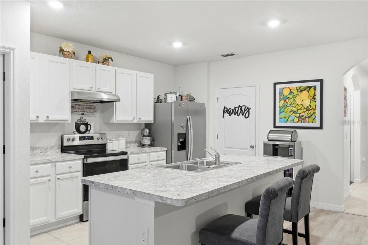 Image 12 of 30 For 124 Emanuelle Drive