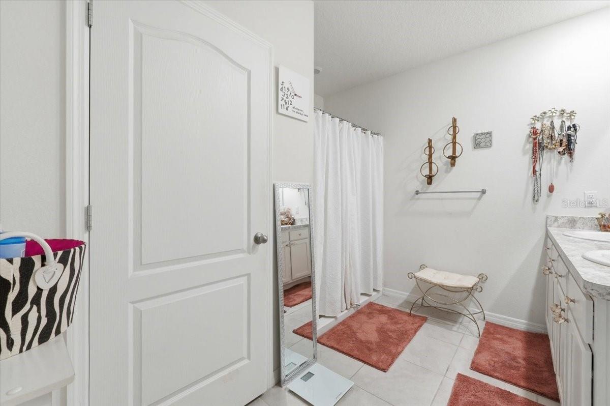 Image 18 of 30 For 124 Emanuelle Drive