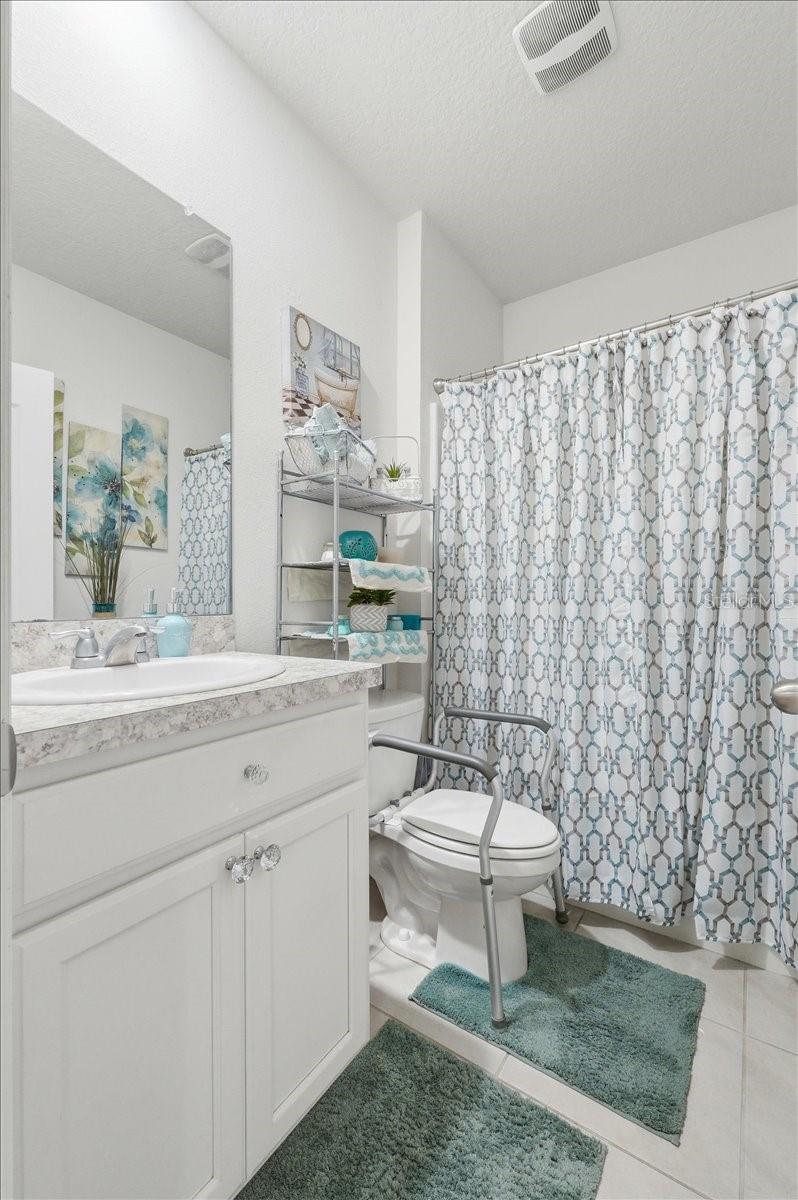 Image 6 of 30 For 124 Emanuelle Drive