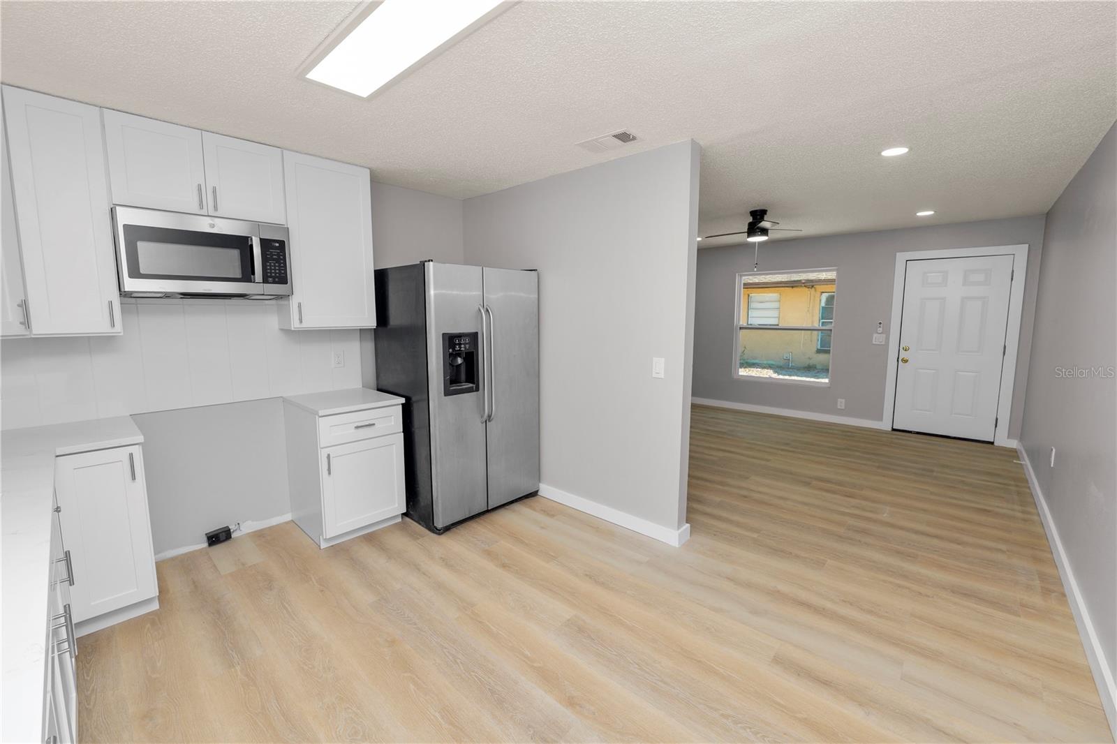 Image 21 of 31 For 2493 Chestnut Woods Drive 2495