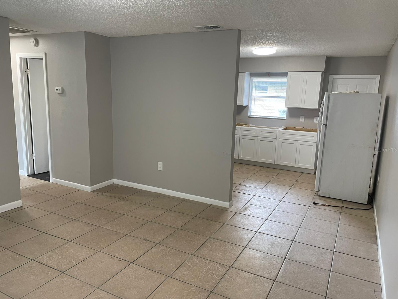 Image 5 of 31 For 2493 Chestnut Woods Drive 2495