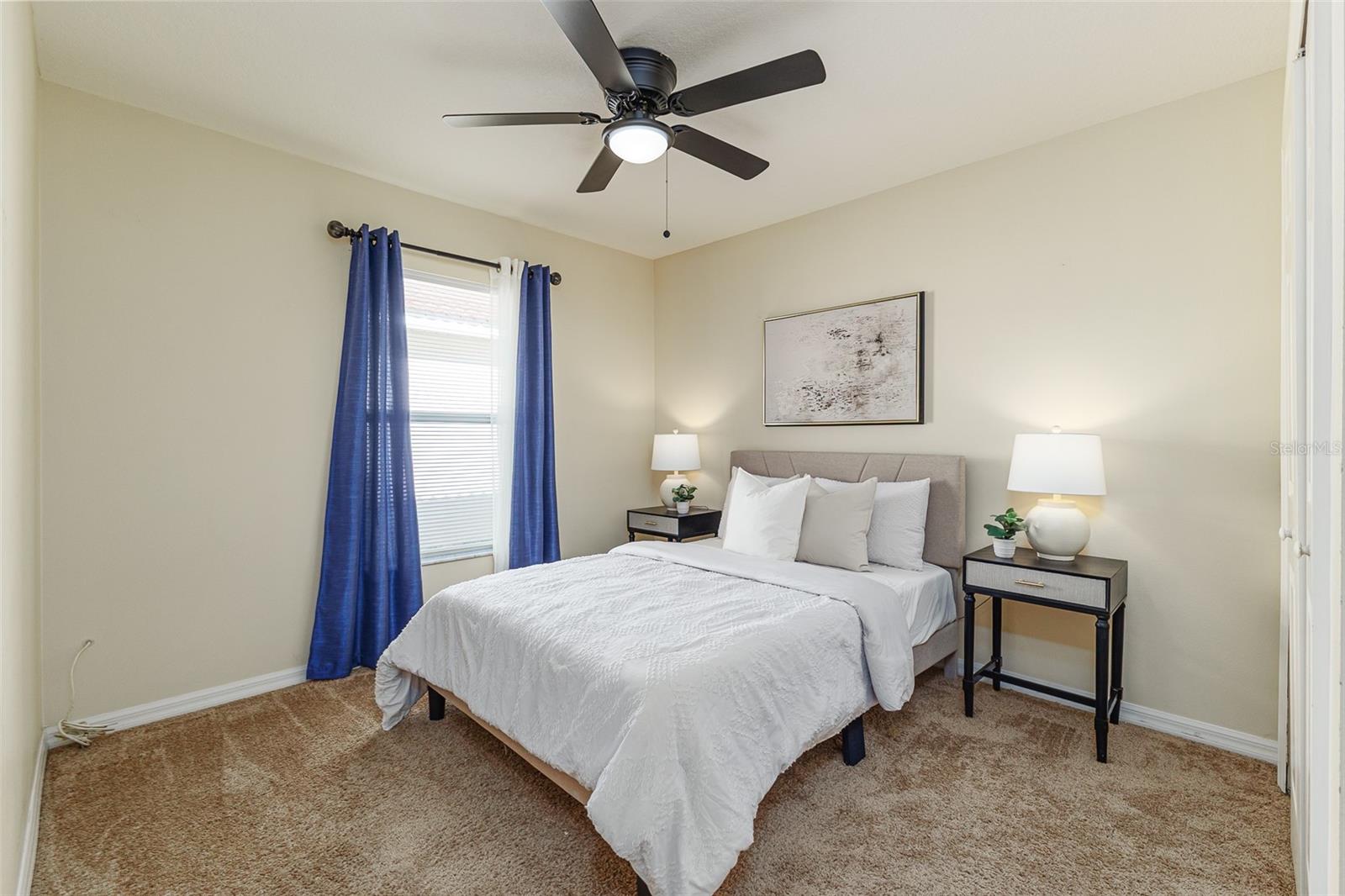 Image 21 of 43 For 348 Robin Road