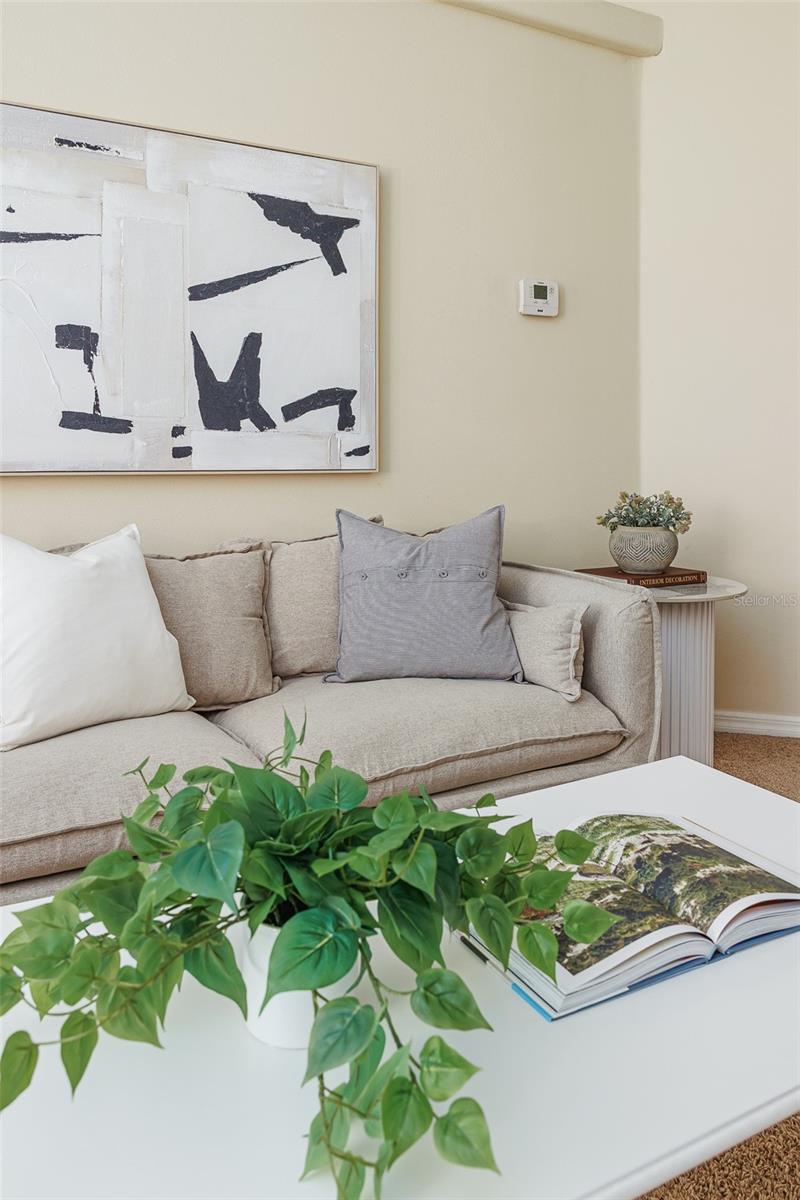 Image 30 of 43 For 348 Robin Road