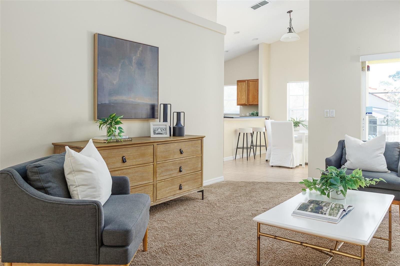 Image 34 of 43 For 348 Robin Road