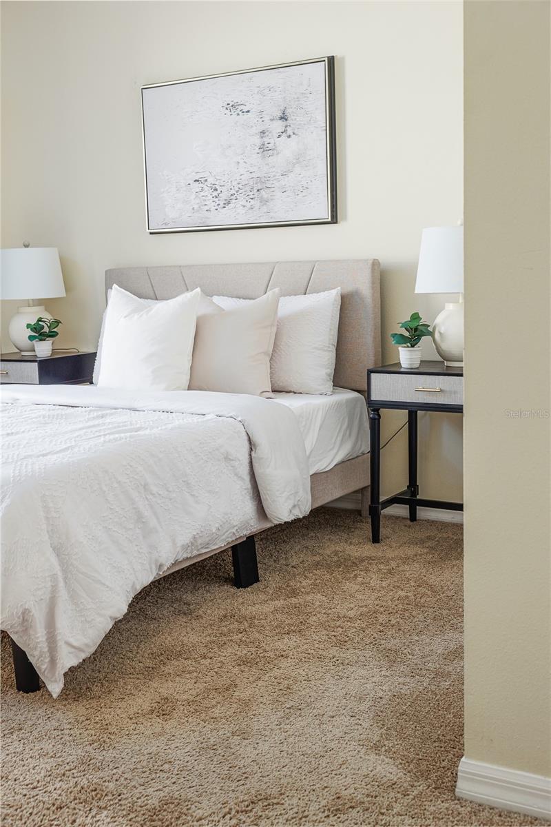 Image 40 of 43 For 348 Robin Road