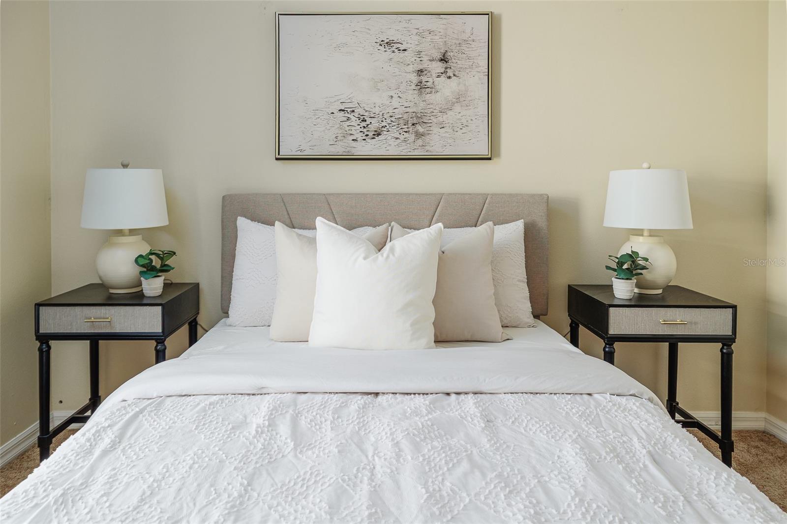 Image 42 of 43 For 348 Robin Road