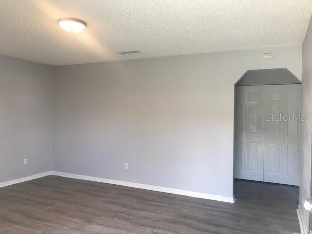 Image 3 of 19 For 1027 Brunnell Parkway 1029