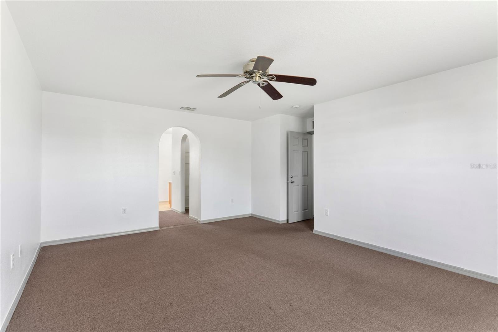 Image 21 of 37 For 125 Vista View Avenue