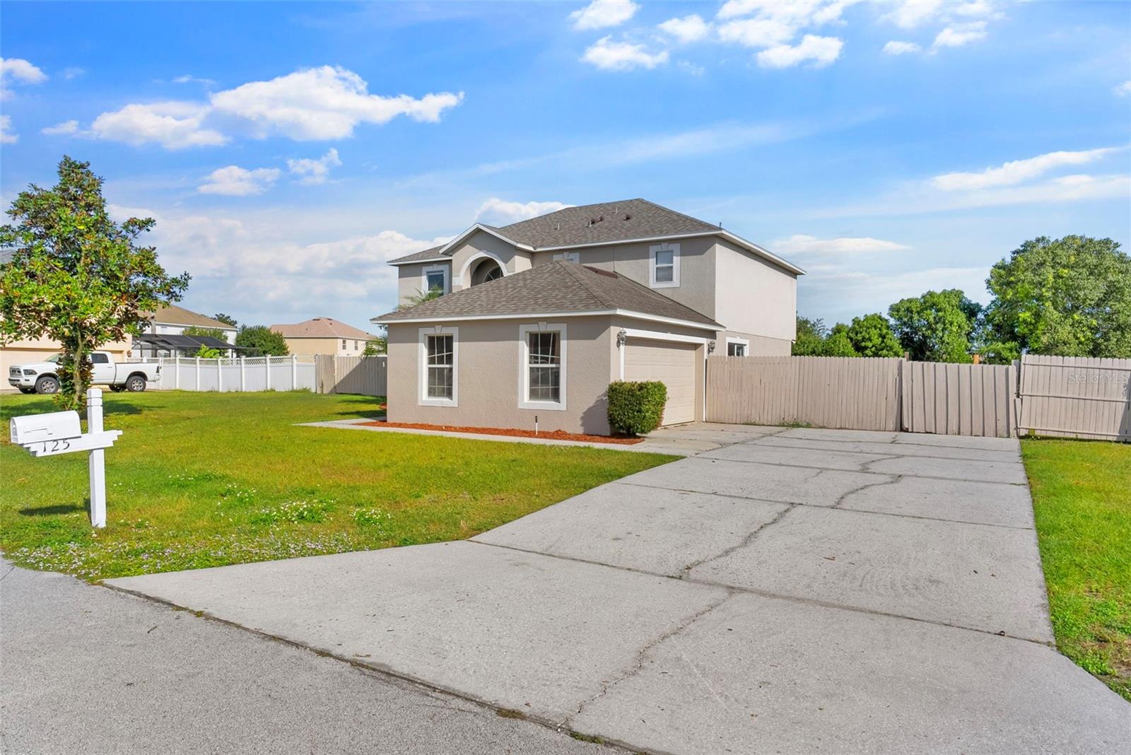 Image 4 of 37 For 125 Vista View Avenue