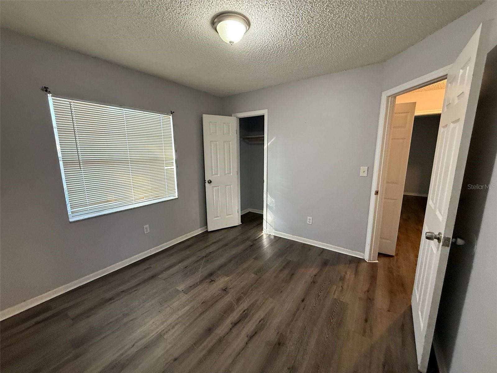 Image 16 of 27 For 1039 Brunnell Parkway 1041