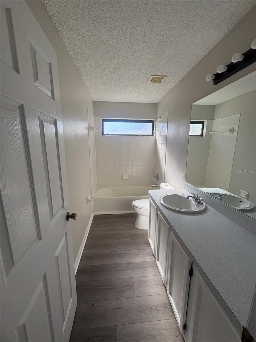 Image 12 of 18 For 4610 Copper Lane