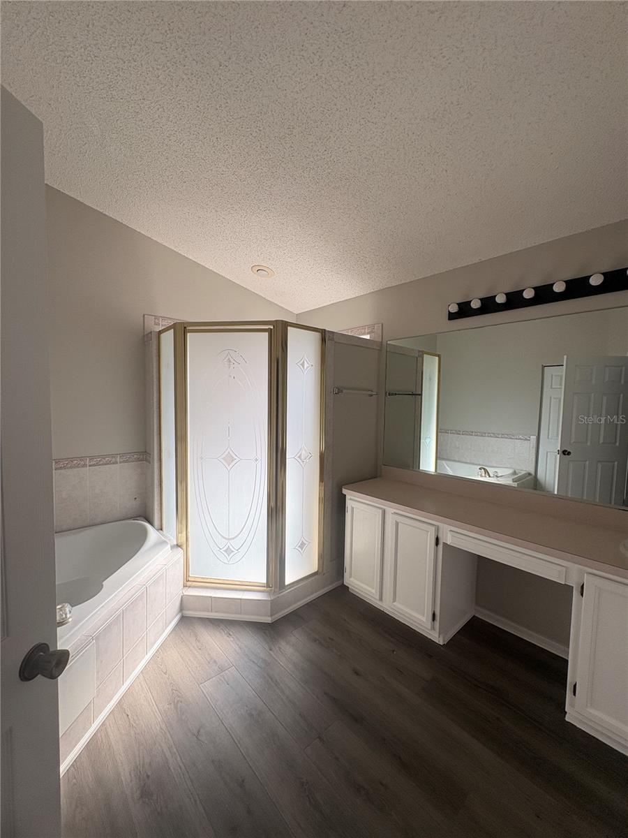 Image 14 of 18 For 4610 Copper Lane