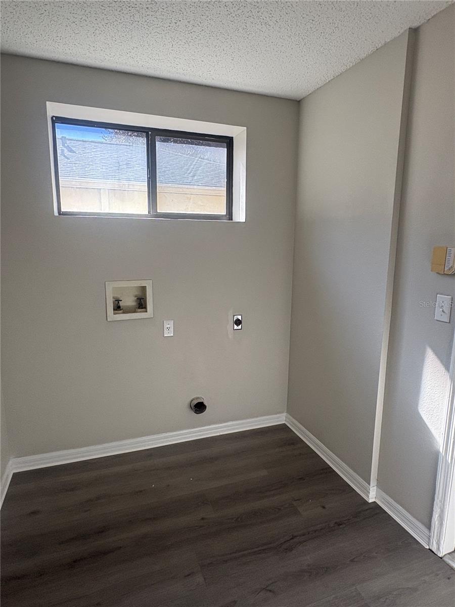 Image 15 of 18 For 4610 Copper Lane