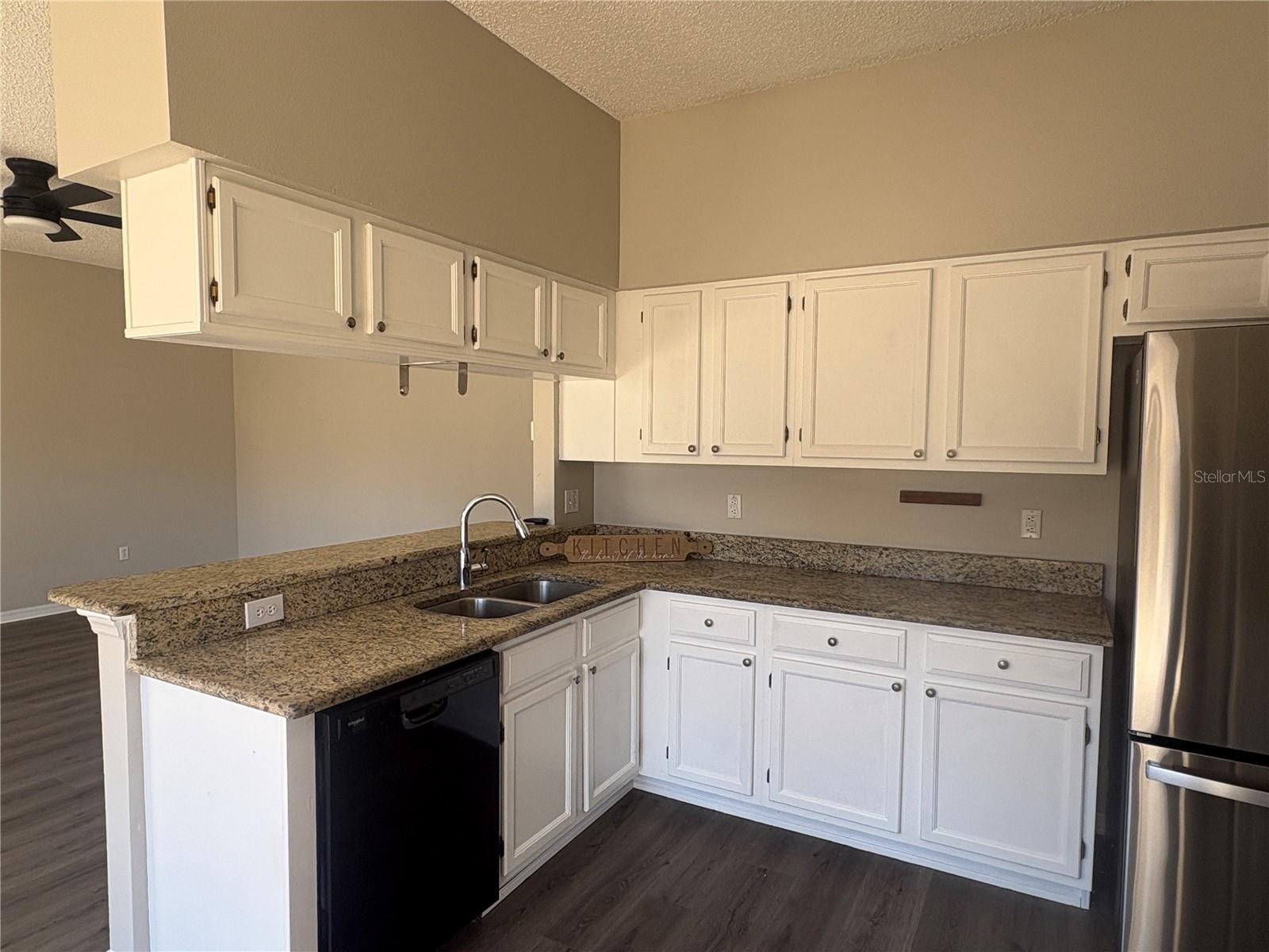 Image 7 of 18 For 4610 Copper Lane