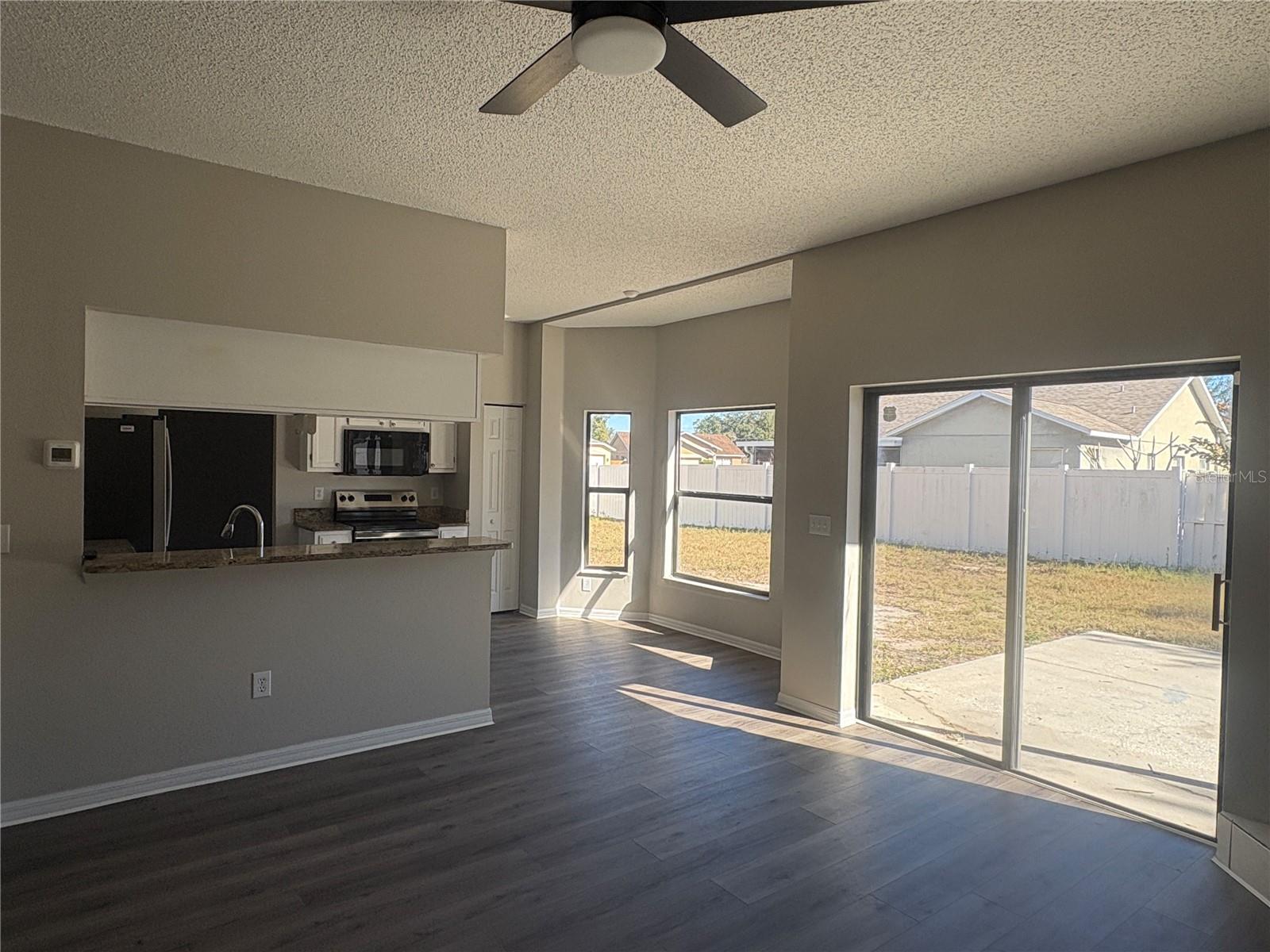 Image 8 of 18 For 4610 Copper Lane