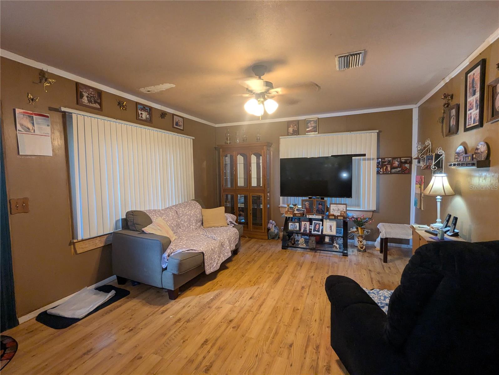 Image 3 of 15 For 402 Belleview Drive