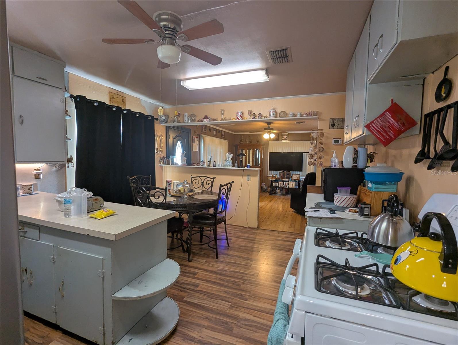 Image 4 of 15 For 402 Belleview Drive