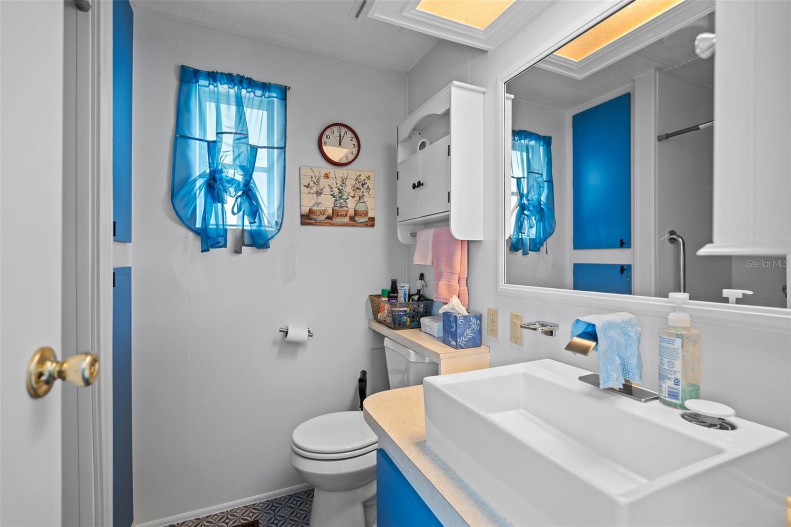 Image 16 of 35 For 5529 Golden Gate Boulevard