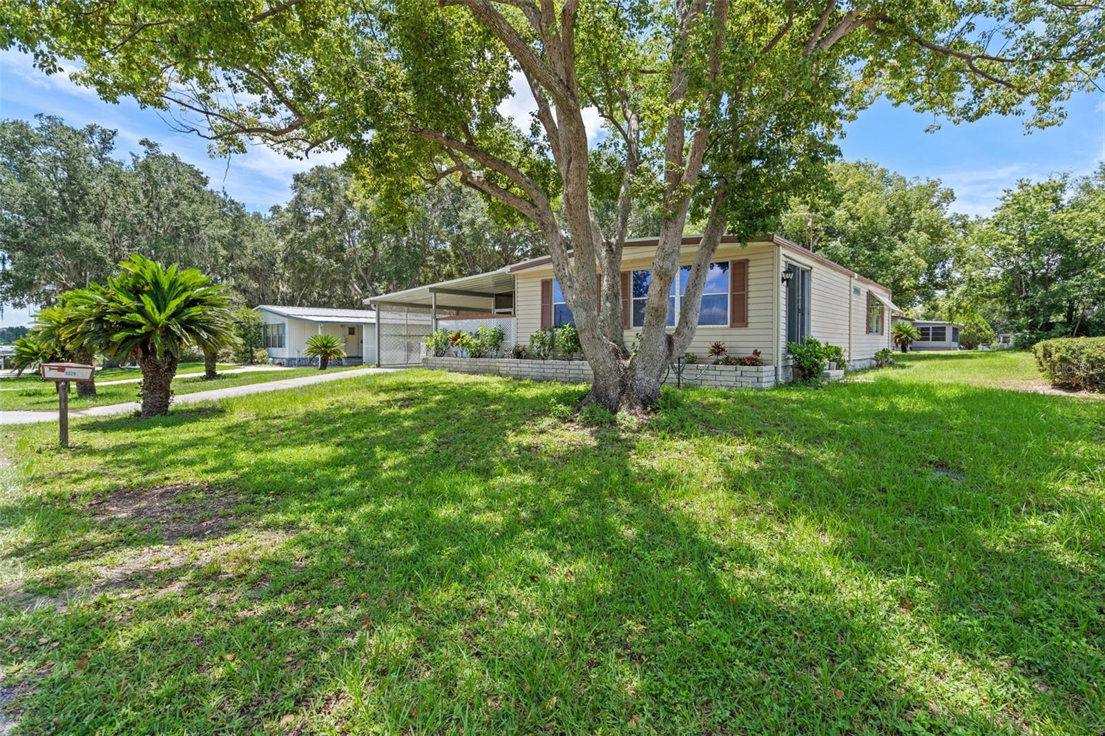 Image 33 of 35 For 5529 Golden Gate Boulevard