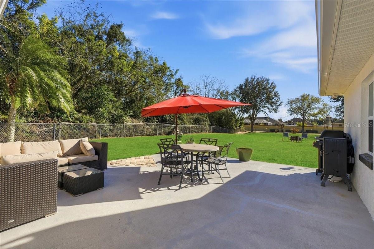 Image 10 of 58 For 173 White Cliff Boulevard