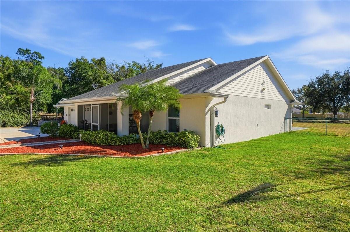 Image 2 of 58 For 173 White Cliff Boulevard