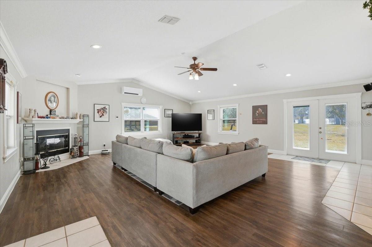 Image 22 of 58 For 173 White Cliff Boulevard