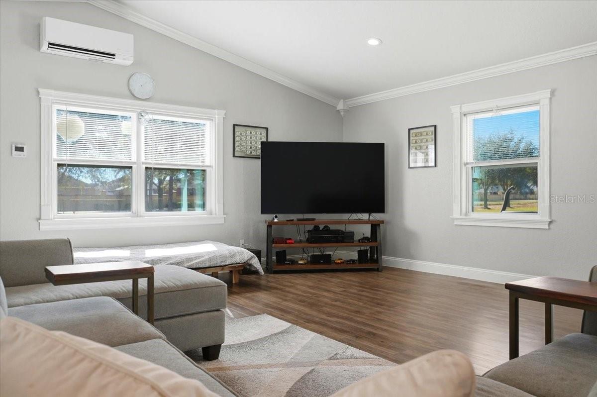 Image 25 of 58 For 173 White Cliff Boulevard