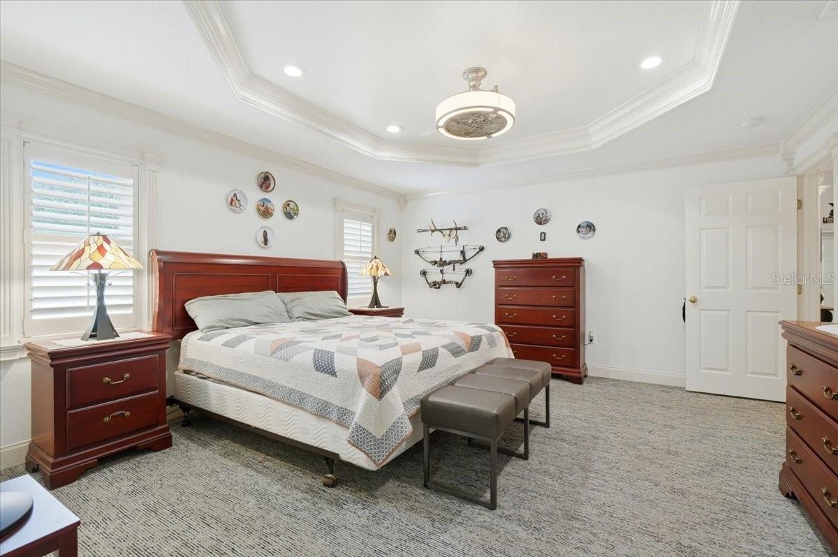 Image 33 of 58 For 173 White Cliff Boulevard