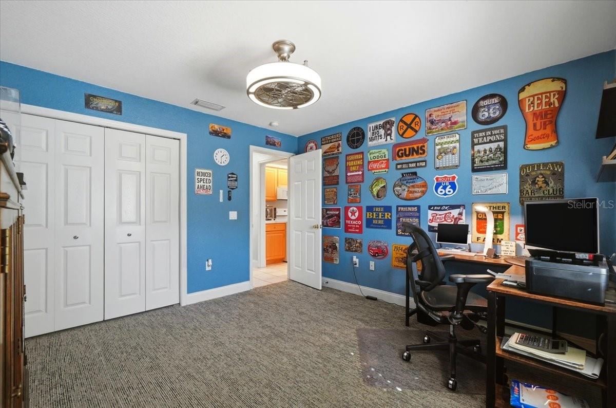 Image 41 of 58 For 173 White Cliff Boulevard