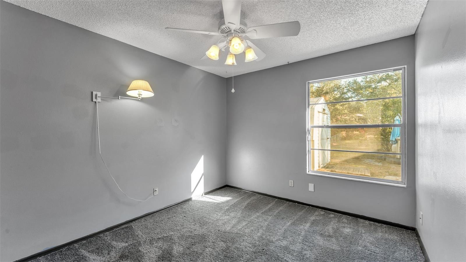 Image 32 of 41 For 6852 Palomino Drive