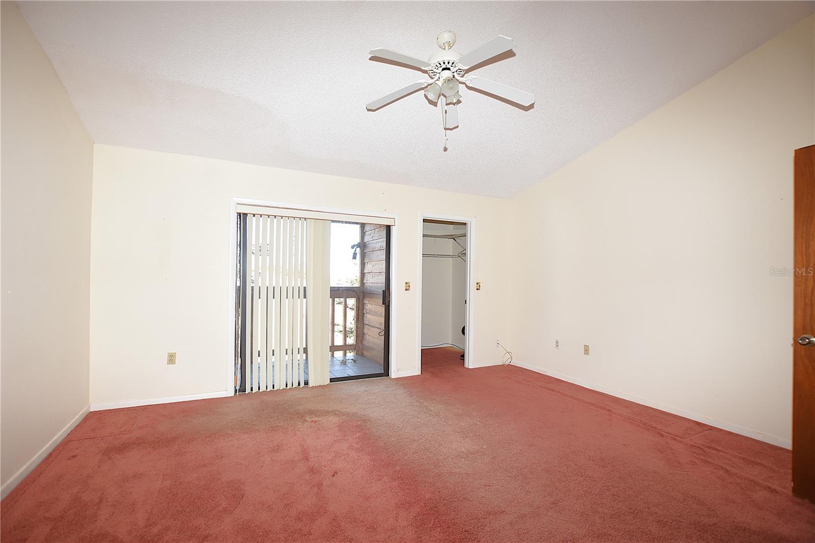 Image 16 of 20 For 707 Carpenters Way 45