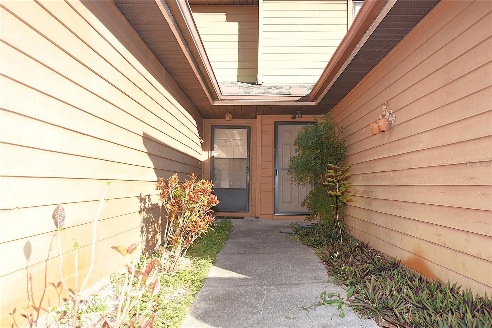 Image 3 of 20 For 707 Carpenters Way 45