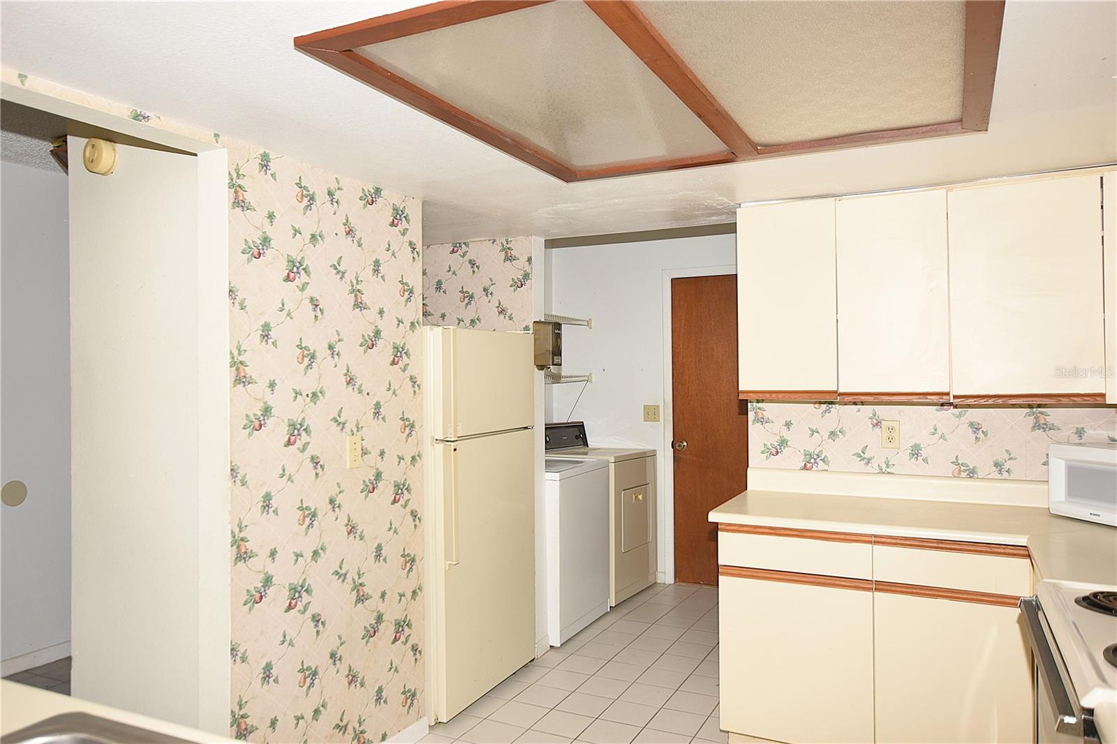 Image 6 of 20 For 707 Carpenters Way 45