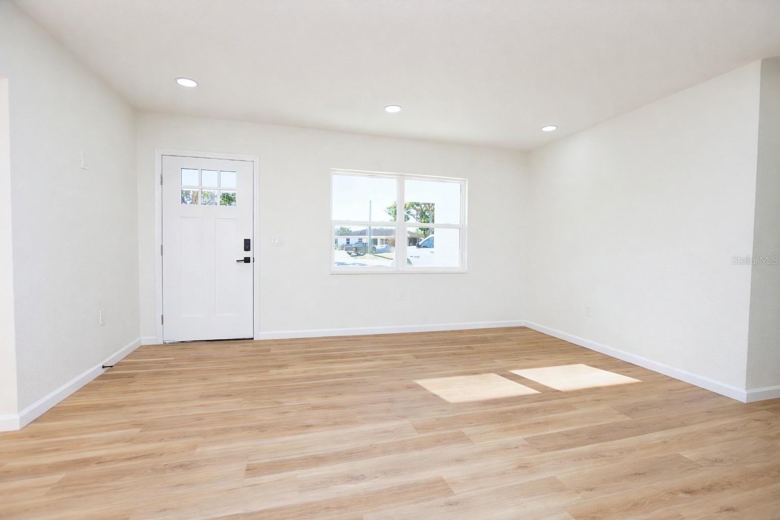 Image 3 of 36 For 2919 Hickory Street Nw