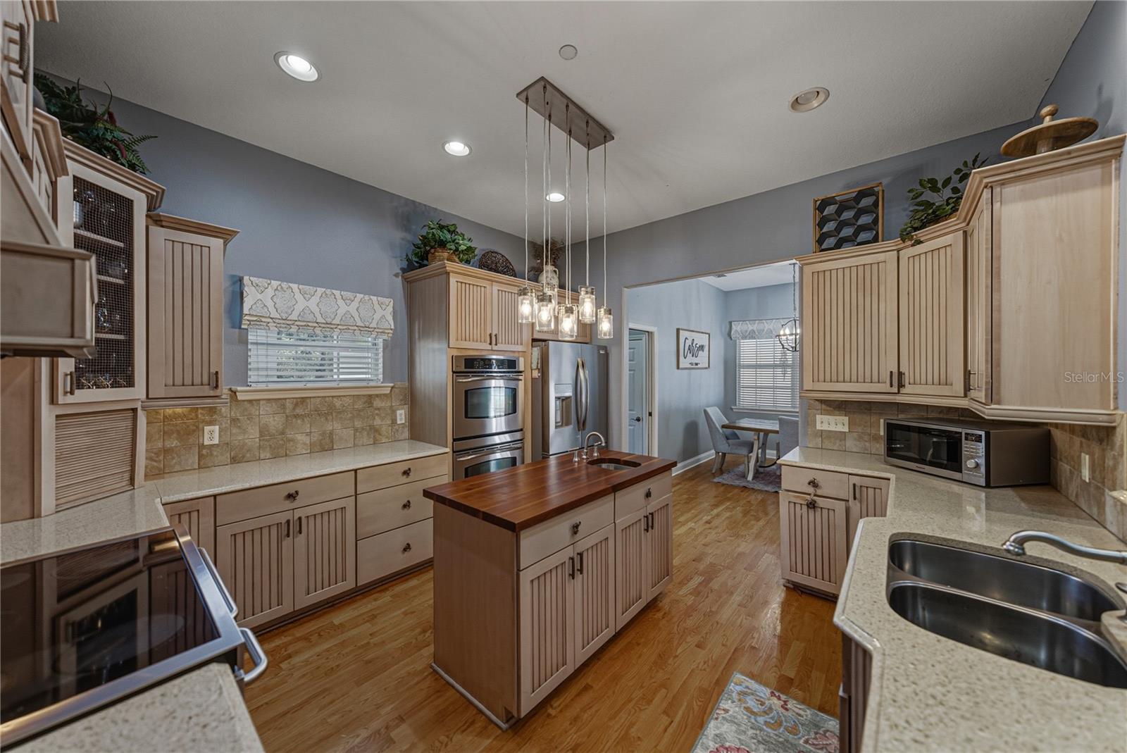 Image 14 of 80 For 209 Frenchmans Creek Way