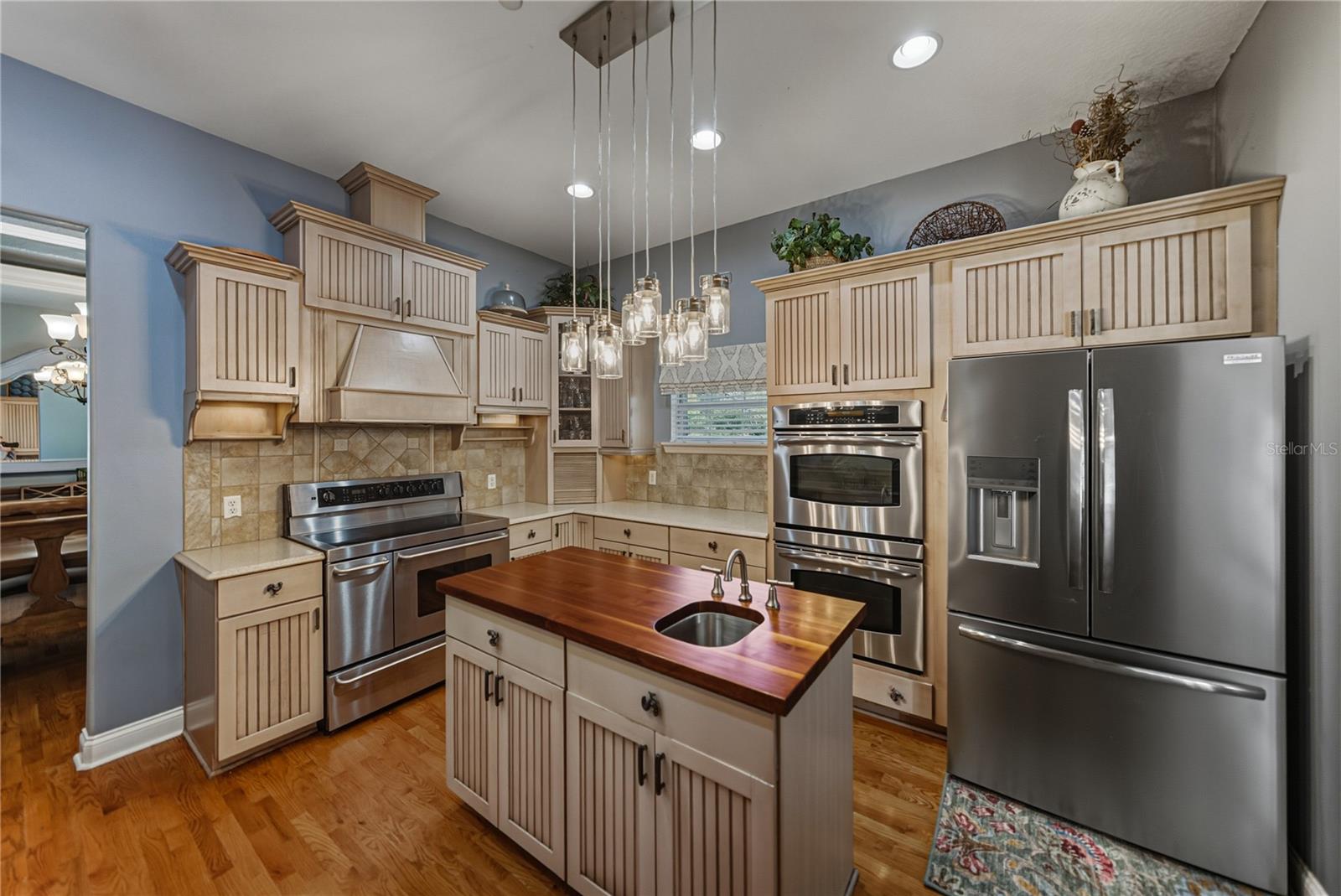 Image 16 of 80 For 209 Frenchmans Creek Way