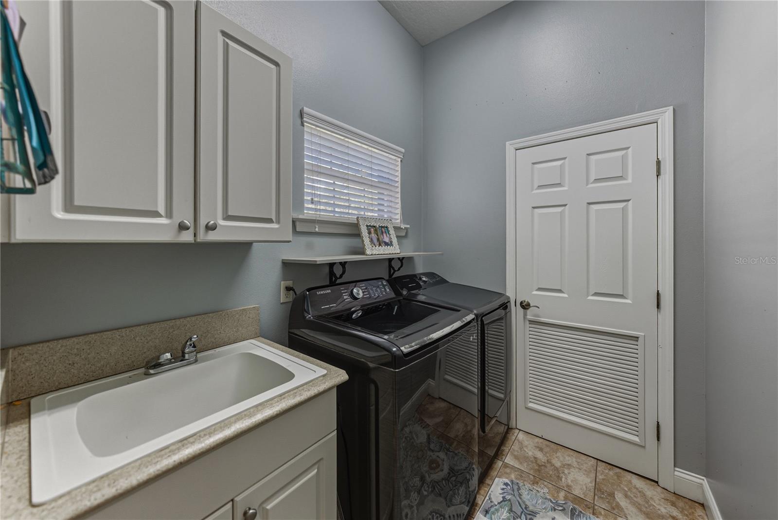 Image 18 of 80 For 209 Frenchmans Creek Way