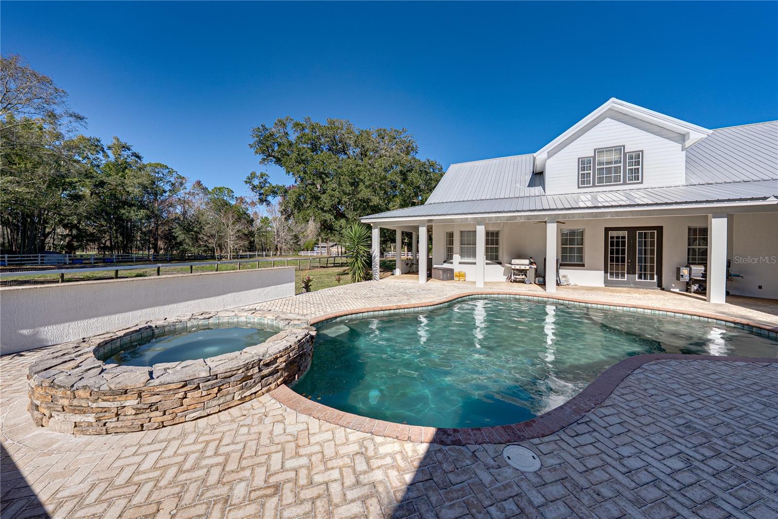 Image 37 of 80 For 209 Frenchmans Creek Way