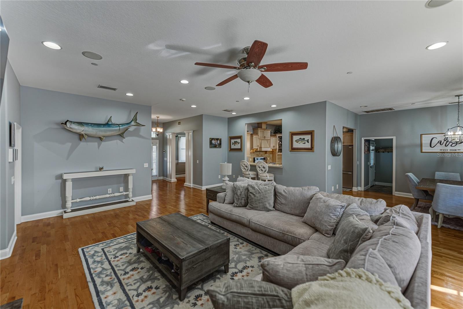 Image 41 of 80 For 209 Frenchmans Creek Way