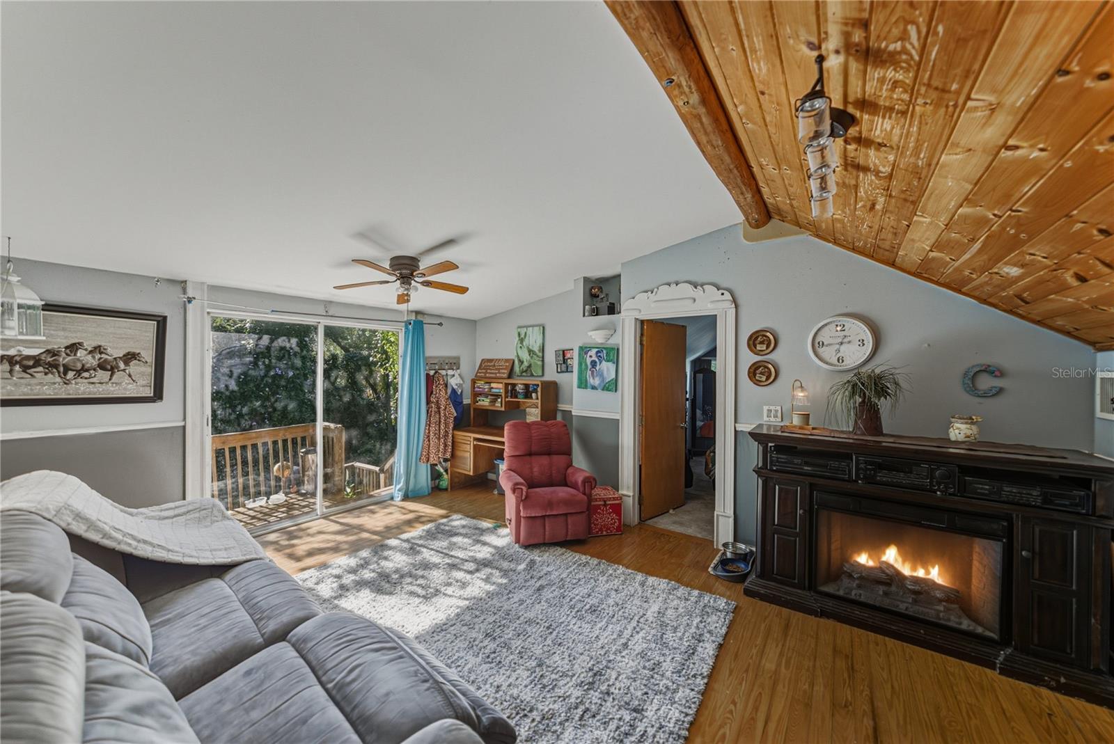 Image 64 of 80 For 209 Frenchmans Creek Way