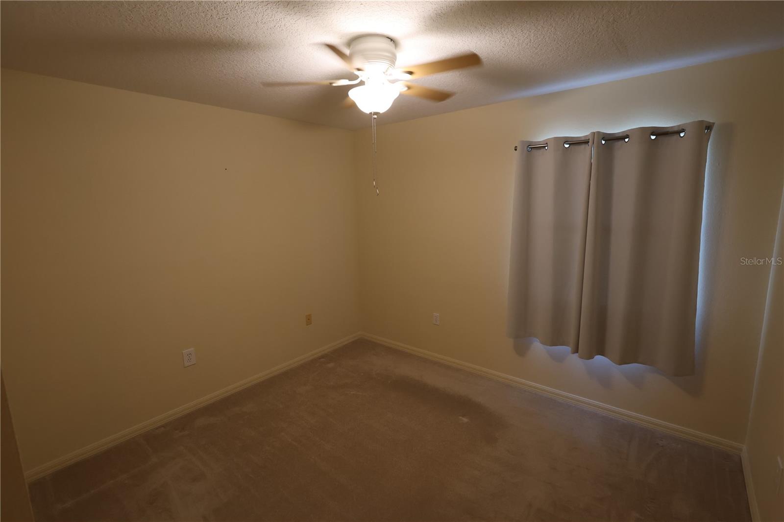 Image 24 of 44 For 114 Bergen Circle